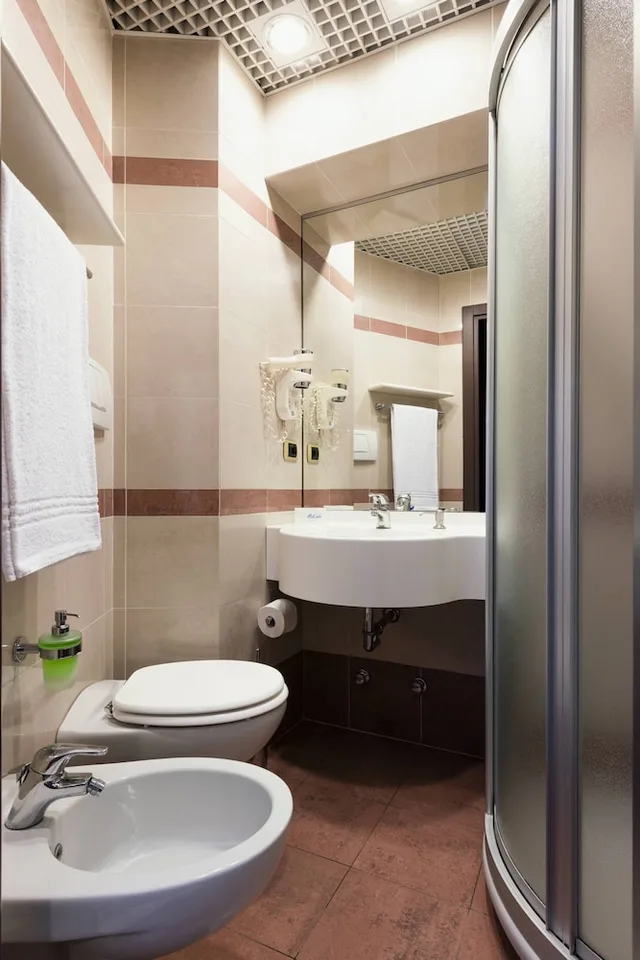 1 Bedroom, Triple, 1 Double and 1 Single Bed, Mokinba Hotel Baviera 8/9