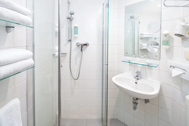 غرفة عائلية بسرير مزدوج، Ahorn Seehotel Templin 4/6