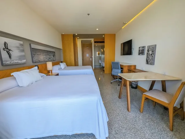 Deluxe, King Bed, Partial Bay View، Hotel Mio Vallarta - Adults Only 4/10