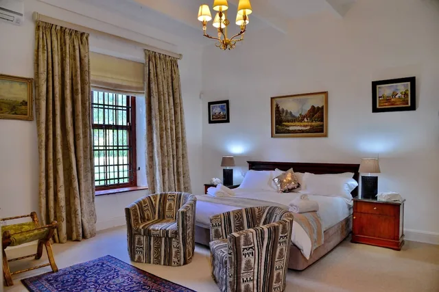 Premier, Villa, King and Queen Bed, Val Du Charron Coach House 3/8