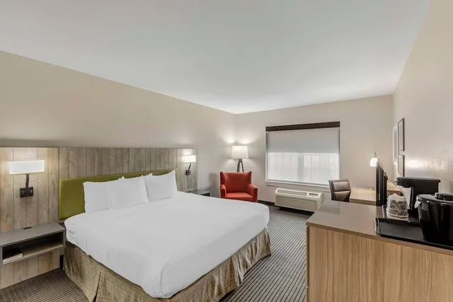 Room, King Bed, Accessible, Country Inn & Suites By Radisson, Elk Grove Village/Itasca 4/9