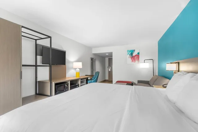 غرفة بسرير كينج وسرير فردي لذوي الإعاقة، Comfort Inn & Suites Gainesville, GA 1/7