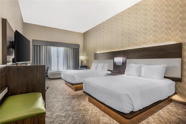 غرفة بسريرين كوين بحوض استحمام لذوي الإعاقة، Best Western Plus Parkside Inn & Suites 3/5