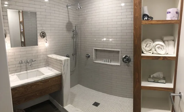 Loft, Suite, King Bed, Sofa، Gedney Farm 1/2