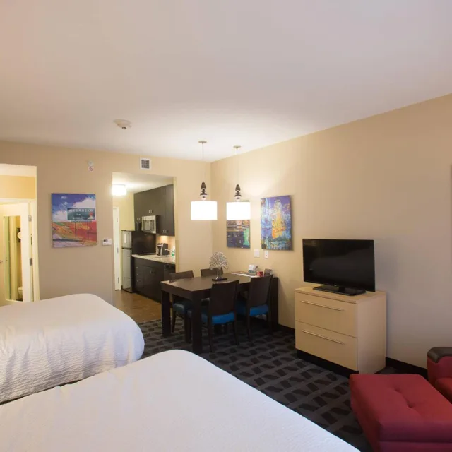 Studio, Queen Bed, TownePlace Suites Lincoln North 1/8