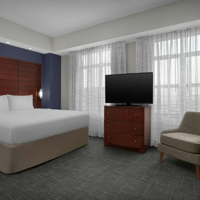 Studio, King Bed, Harbour Side, Sofa، RESIDENCE INN BY MARRIOTT PORTLAND DOWNTOWN WATERFRONT 3/7