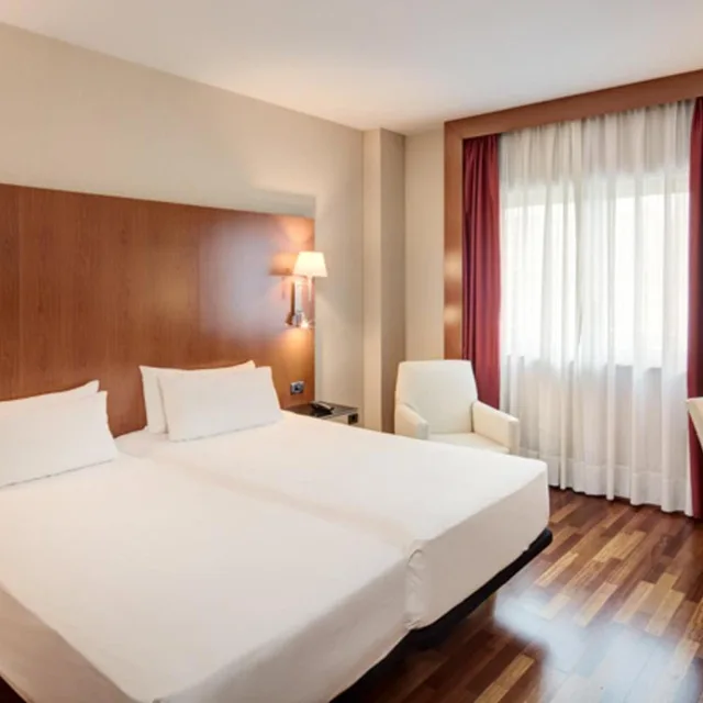 غرفة بسريرين منفصلين مع سرير إضافي، Sercotel Ab Arganda 1/9