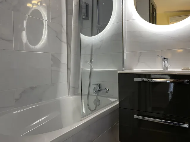 غرفة قياسية صغيرة بسرير كوين، Majestic Hotel 8/10