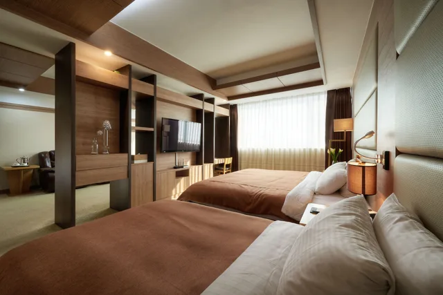 جناح ملكي بسرير كينج وسرير فردي، Gg Hotel 1/10