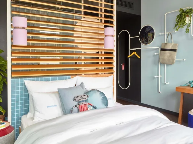 Medium, Circle, 2 Double Beds، 25hours Hotel The Circle 3/6