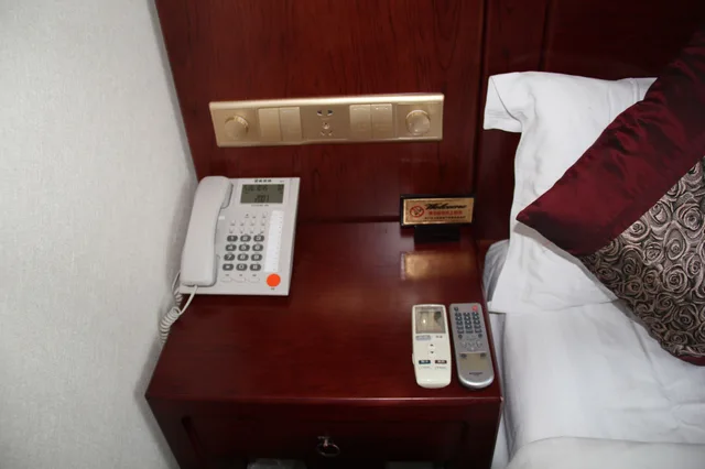 غرفة قياسية بسريرين منفصلين، King Parkview Hotel 2/5