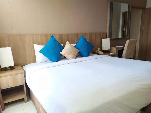 غرفة ديلوكس عائلية بغرفتي نوم، Grand Tropic Suites Jakarta 2/4