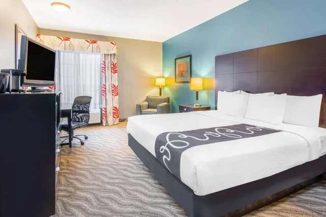 جناح عائلي بسرير كينج لذوي الإعاقة، La Quinta Inn Suites Glen Rose 1/2