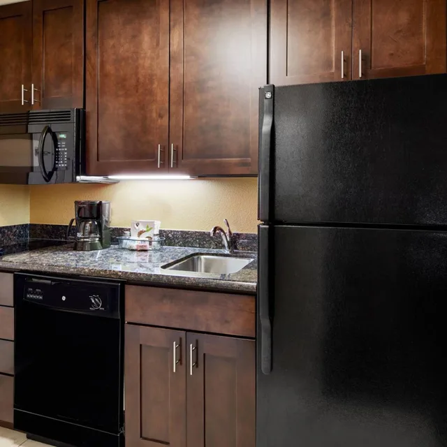 استوديو سوبيريور بسرير كينج مع أريكة، TownePlace Suites Midland 8/8