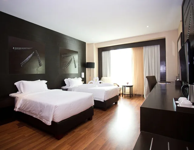 Deluxe, Leisure, King Bed, City View, Vouk Hotel Suites 2/4