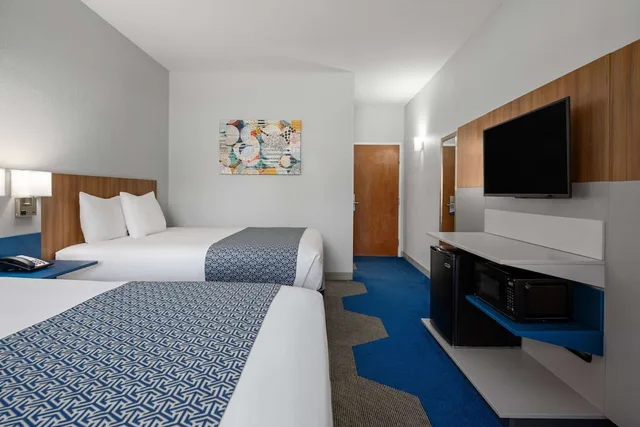 غرفة قياسية بسريرين كوين، Microtel Inn & Suites by Wyndham Houma 1/4