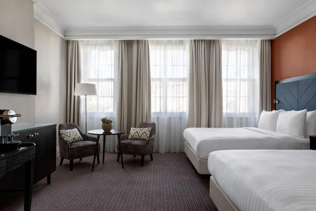 غرفة ديلوكس عائلية بسريرين مزدوجين، Bristol Marriott Royal Hotel 2/6