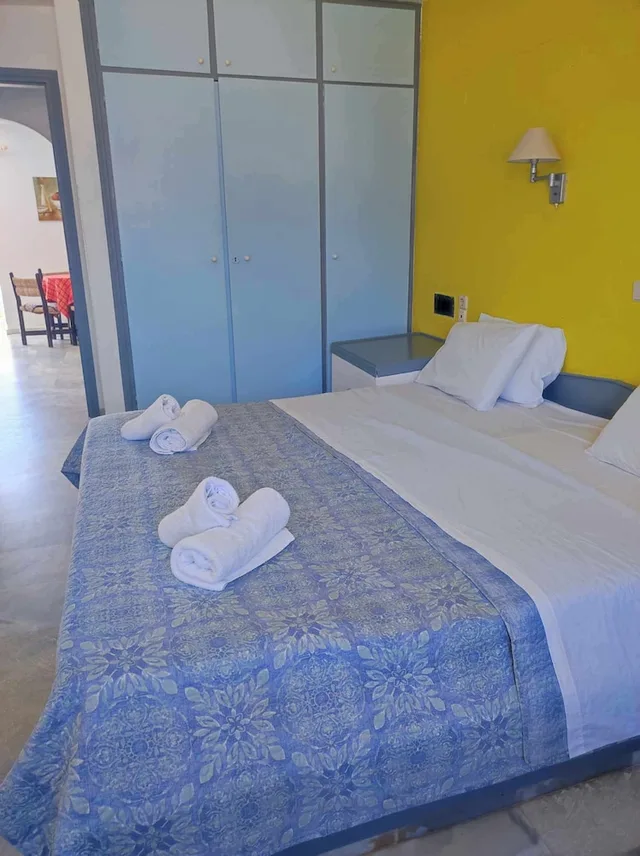 شقة بسرير كينج وسريرين منفصلين بإطلالة على البحر بغرفتي نوم، Sissi Mare Apartments 1/3