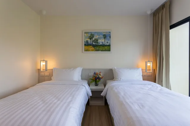 غرفة قياسية بسريرين منفصلين، Porestva Hotel Sriracha 1/3