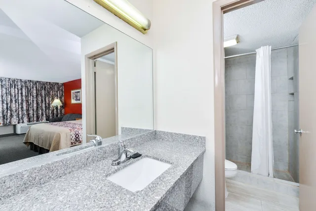غرفة بسرير كينج لذوي الإعاقة، Americas Best Value Inn Goodlettsville Nashville N 4/5