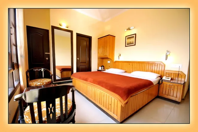 غرفة فاخرة بسرير كوين، Aachman Regency 5/10