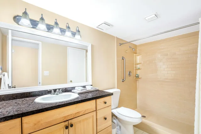 3 Bedrooms, Suite, Laundry، Vacation Village At Bonaventure 9/10