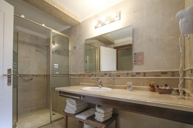 غرفة بسرير مزدوج بشرفة، Chalten Suites Hotel 7/8