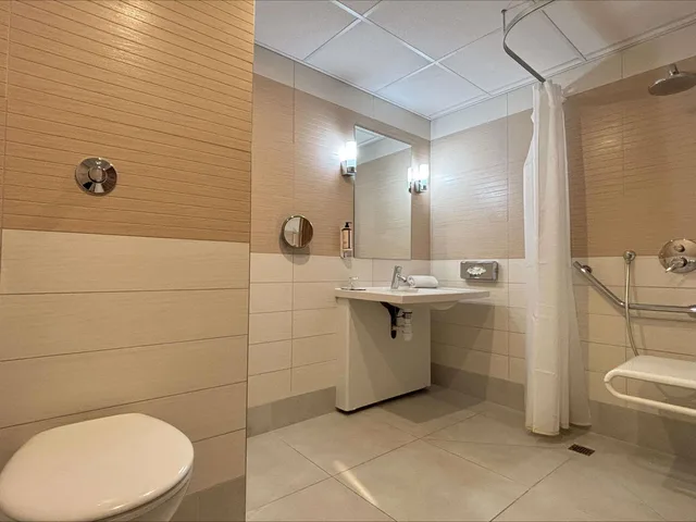 غرفة بسرير مزدوج لذوي الإعاقة، Mercure Libourne Saint Emilion Hotel 4/5