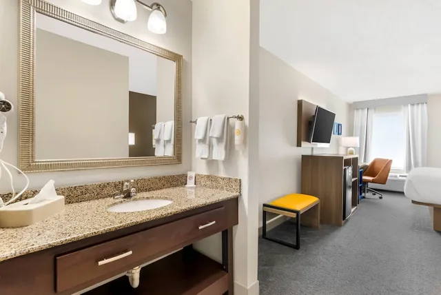 غرفة قياسية بسرير كينج، Comfort Inn Blairsville Butternut Creek 5/5