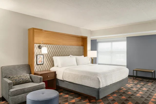 غرفة قياسية بسرير كينج لذوي الإعاقة، Holiday Inn Florence 3/4