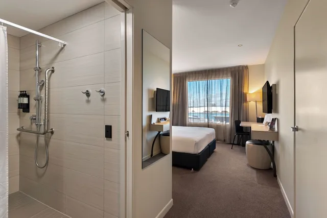 غرفة بسرير كينج لذوي الإعاقة، Sudima Auckland Airport 8/8
