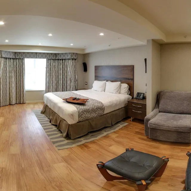 جناح جونيور تنفيذي بسرير كينج، Hotel Strata 2/7