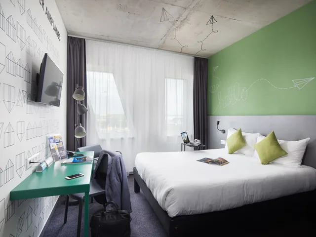 غرفة قياسية بسرير مزدوج، Ibis Styles Budapest Airport 1/8