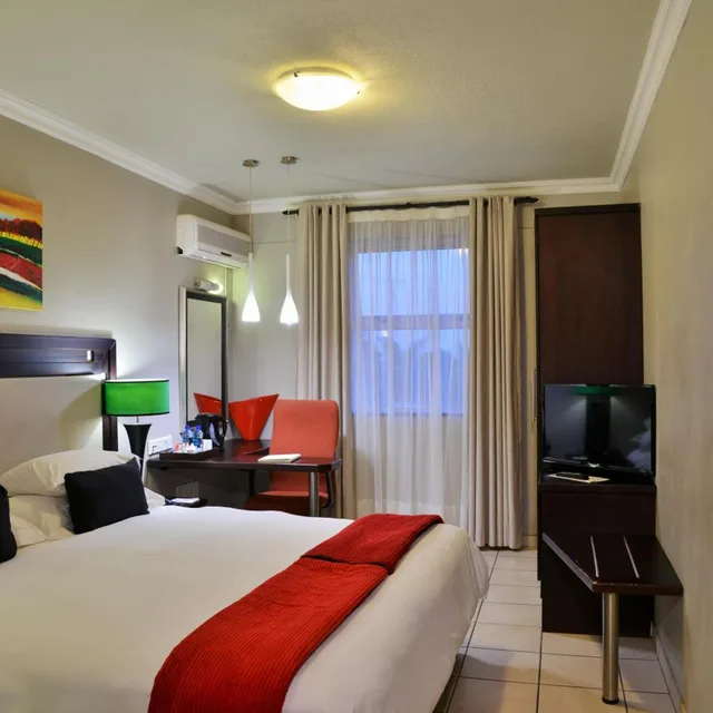 غرفة بسرير مزدوج، Bon Hotel Empangeni 3/9