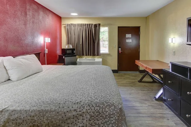 غرفة بسرير كينج لذوي الإعاقة، Econo Lodge Town Center 2/7