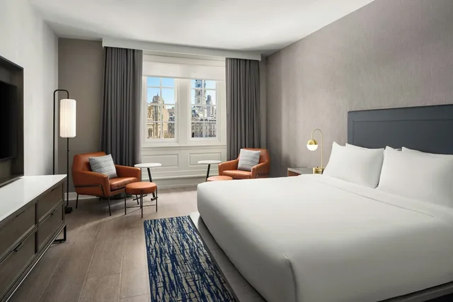 جناح بسرير كينج بغرفة نوم واحدة مع أريكة لذوي الإعاقة، Le Meridien Philadelphia 1/8