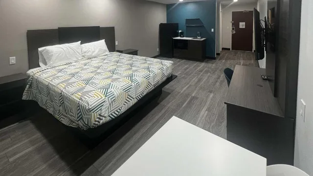 غرفة بسرير كوين لذوي الإعاقة، Studio6 Oklahoma City, OK - South 9/10