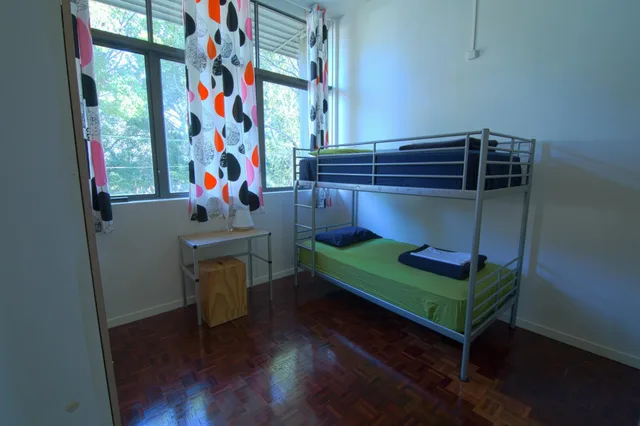 سكن مشترك مختلط بسريرين بحمام مشترك، Cambridge Lodge Hostel Backpacker 1/1
