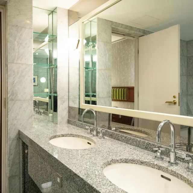 جناح ملكي، Hotel Nikko Oita Oasis Tower 4/9