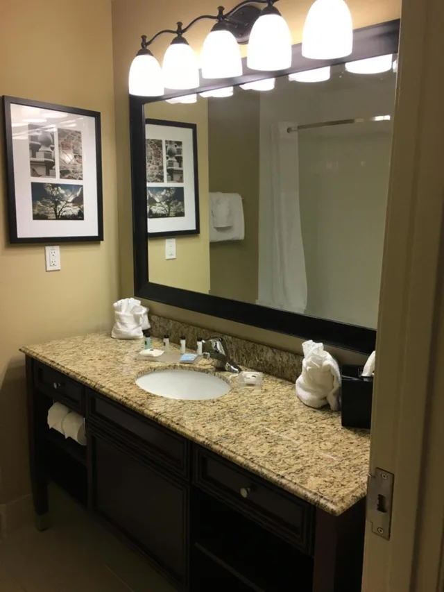 جناح بسرير كينج مع أريكة، Country Inn & Suites by Radisson, Port Orange-Daytona, FL 4/4