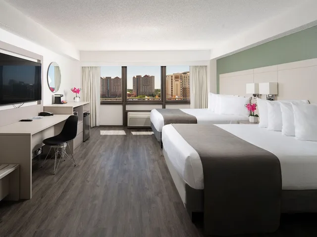 Tower, 2 Queen Beds، Wyndham I-Drive Avanti Resort & Conference Center 7/10