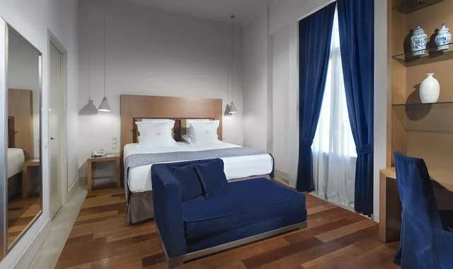 جناح رئاسي بسرير مزدوج بإطلالة على البحر، GDM MEGARON HISTORICAL MONUMENT HOTEL 1/1