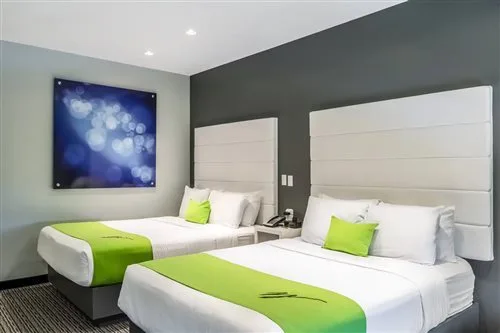 جناح بسريرين كوين مع أريكة، The Wallhouse Hotel, an Ascend Collection Hotel 1/1