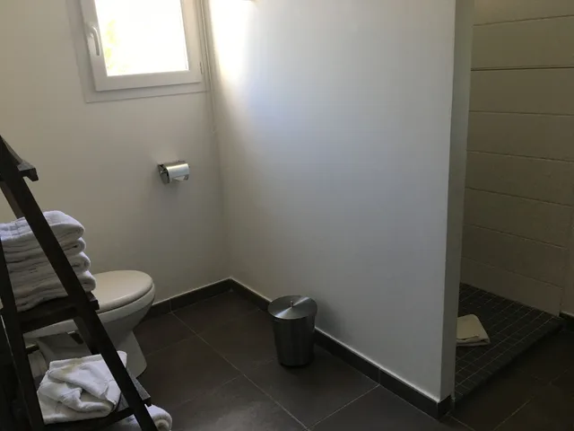 شقة بسرير كوين بشرفة بغرفة نوم واحدة مع أريكة، Les Villas de Porto Vecchio 6/8