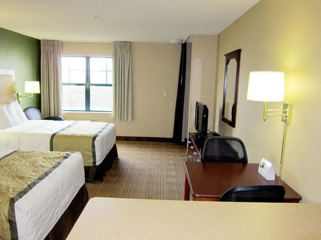 2 Full Beds Non-Smoking, Kitchen، Studio 6 Suites Seattle Kent WA 7/7
