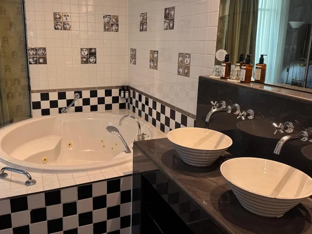 جناح بسرير كينج، Villa Lutece Port Royal Hotel 4/4