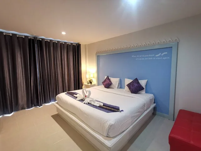 Star, Deluxe, Queen Bed، Phuket Racha At Kata 1/3