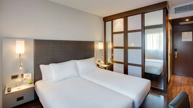غرفة سوبيريور بسريرين منفصلين، Hotel Sercotel Ciutat D Alcoi 1/5