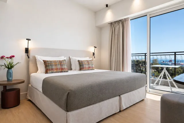 Suite, King Bed, Sea View, Sofa, Metaxa Hotel, Urban Boutique Living 5/10