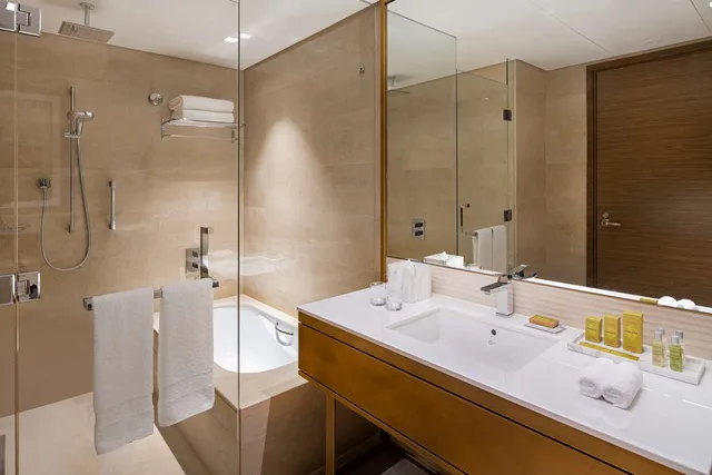 جناح عائلي بـ3 غرف نوم، دبل تري من هيلتون الرياض المركز المالي(DoubleTree by Hilton Riyadh Financial District) 3/10